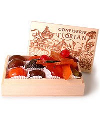 Konfierte Früchte in einer Geschenkkiste
