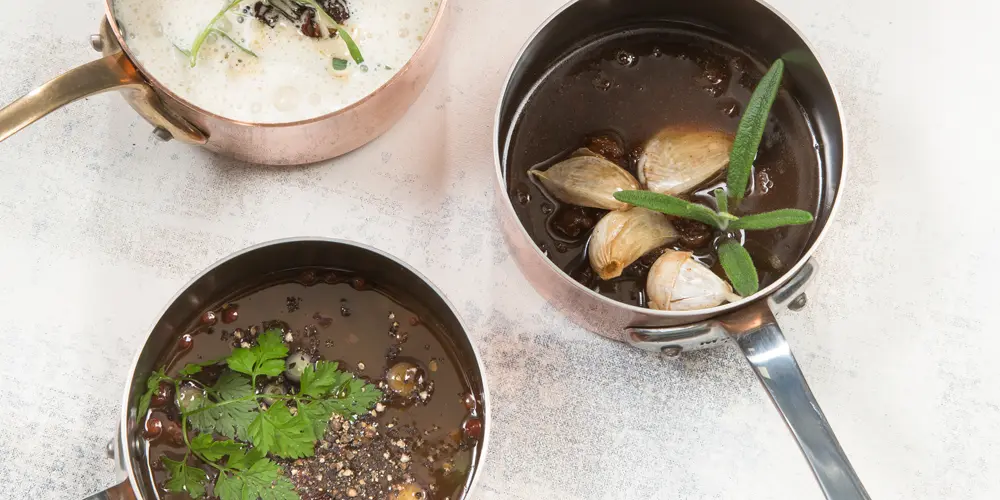 Fond, Jus und Demi-Glace als Grundlagen für Saucen