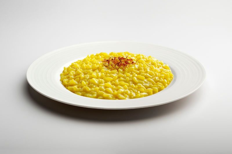 Risotto Milanese mit Safran, Cremiger Carnaroli-Reis, frisch geriebener Parmesan