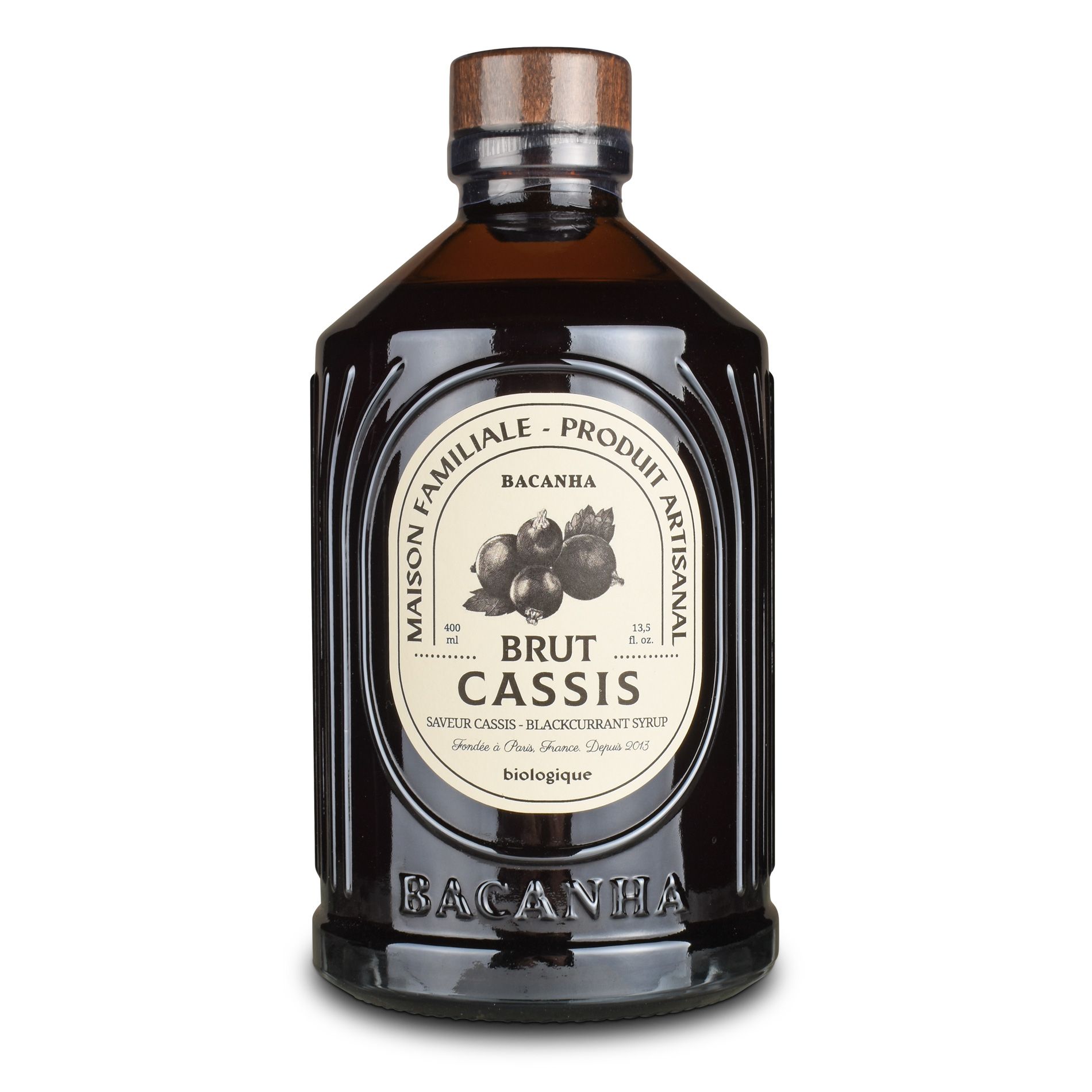 Bacanha Bio-Cassis-Sirup in brauner Glasflasche