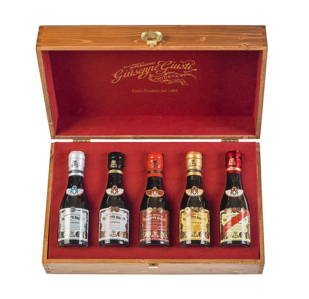 Confezioni regalo Aceto Balsamico di Modena IGP Confezioni regalo Aceto Balsamico di Modena IGP